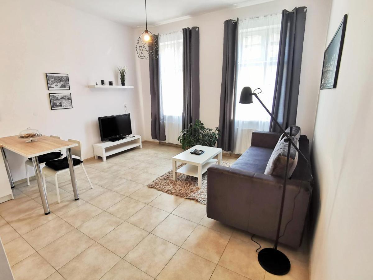 Apartament Seven Legnica Eksteriør bilde
